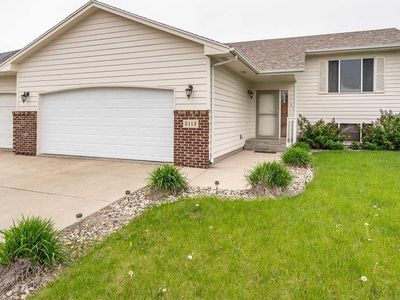 5113 S Baneberry Ave, Sioux Falls, SD, 57106