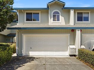 7 Meridian Cir, Rohnert Park, CA 94928