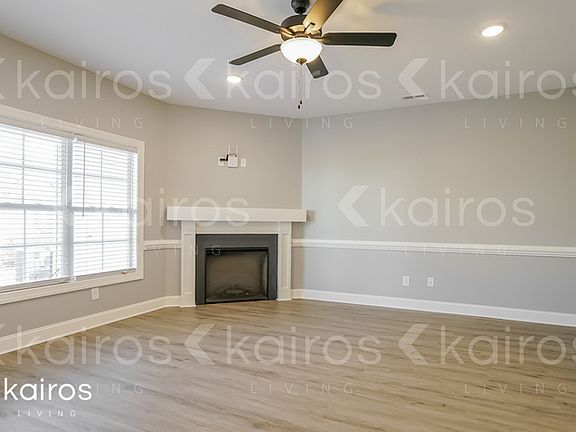 2nd image of 3709 S Oak Ln Unit D