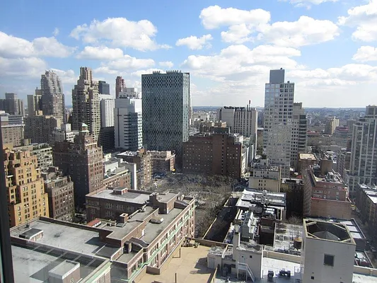 Rented by Luxury Property Group | media 44