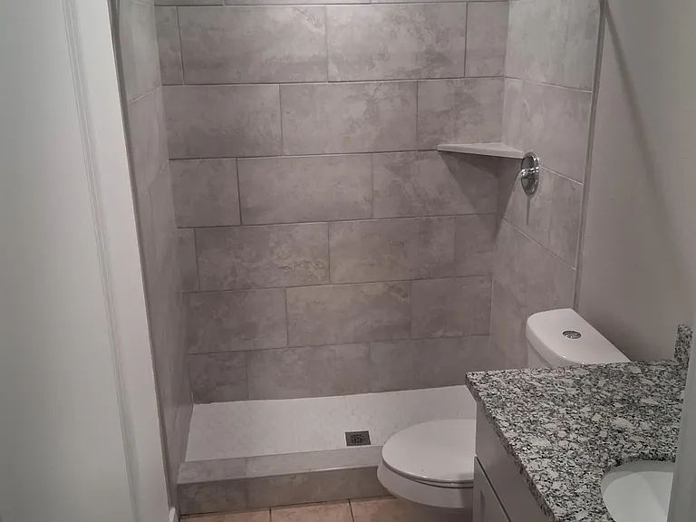 Leonora Apartments — Photo 13