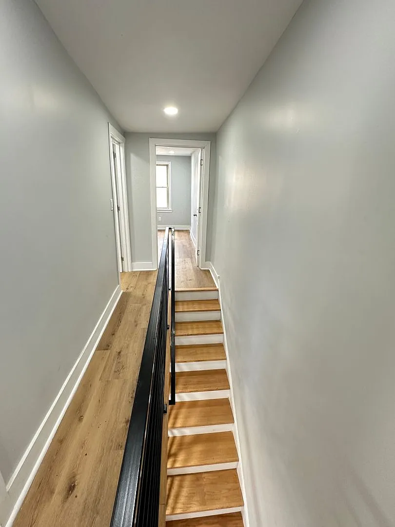 3B1.5B House in East Passyunk area Available NOW — Photo 2