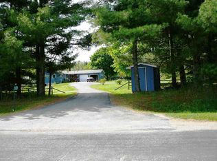 3205 Old Stage Rd, Stoughton, WI 53589