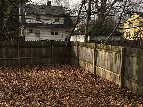 4th image of 472 Hillwood Dr