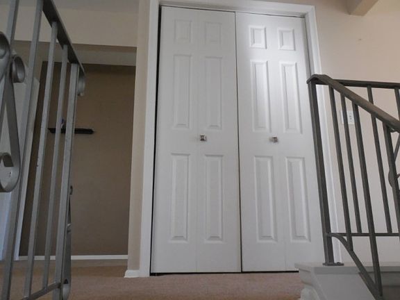 5th image of 5028 Orchard Ave
