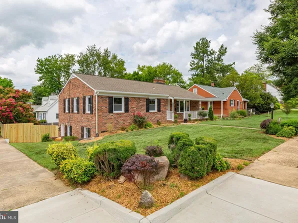 1329 Brent St, Fredericksburg, VA 22401