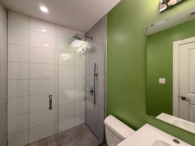 1601 Hobart St NW #1 — Photo 26