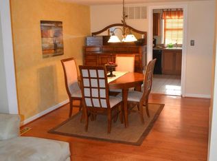 12 Salthill Ct, Lutherville Timonium, MD 21093