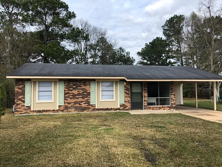 7628 Macon Dr — Photo 1