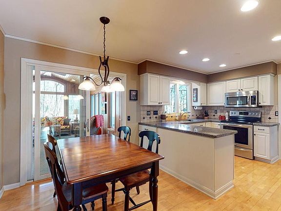 4th image of 6760 Brule Cir