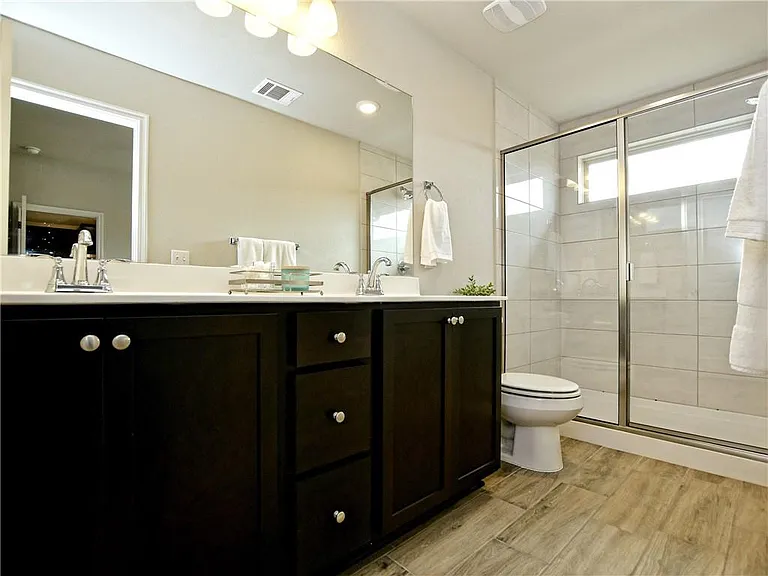 8205 Cottage Rose Dr — Photo 45