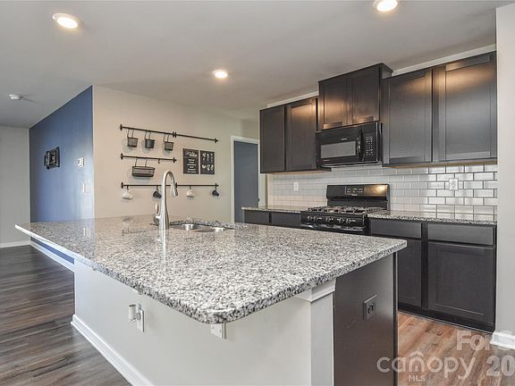 5th image of 3048 Treyson Dr