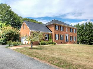 2241 Wheatlands Dr, Manakin Sabot, VA 23103