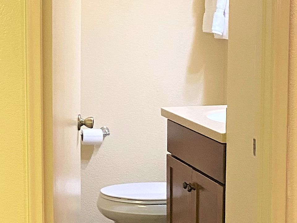 1st image of 866 W Galveston St #131