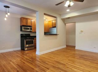 6812 N Wayne Ave APT 3B, Chicago, IL 60626