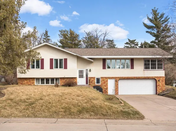 3933 Shamrock Dr NE, Saint Anthony, MN 55421