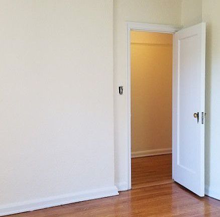 3rd image of 2728 Henry Hudson Pkwy APT 53B