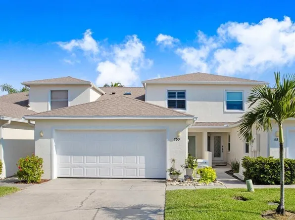 253 Coastal Hill Dr, Indian Harbour Beach, FL 32937