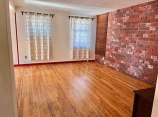 4718 217th St #2, Bayside, NY 11361