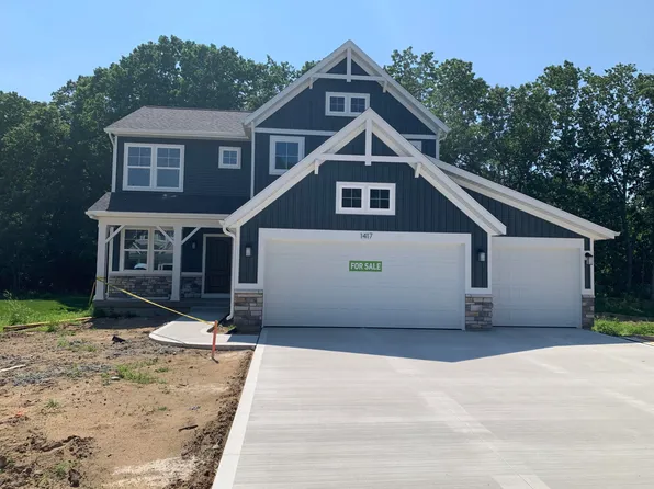1417 Kimber Dr SE, Lowell, MI 49331