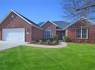 206 Tunbridge Dr, Bentonville, AR 72712