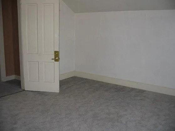 2 bed, 800 sqft, $825 — Photo 2