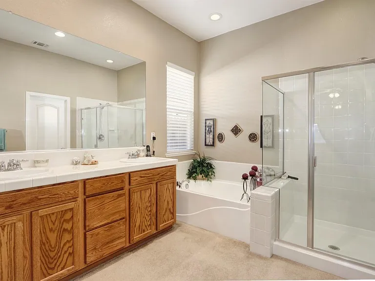 11733 Corino Way — Photo 18