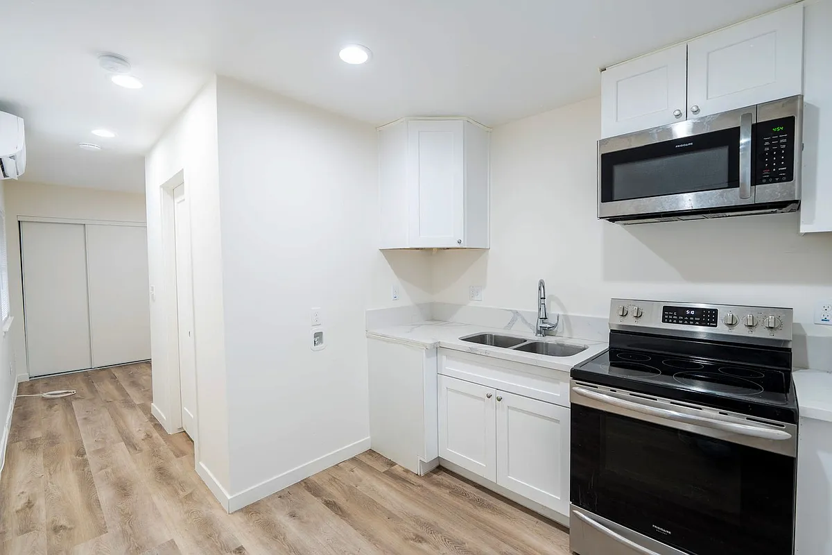 Building Photo - 22824 Chambray Dr