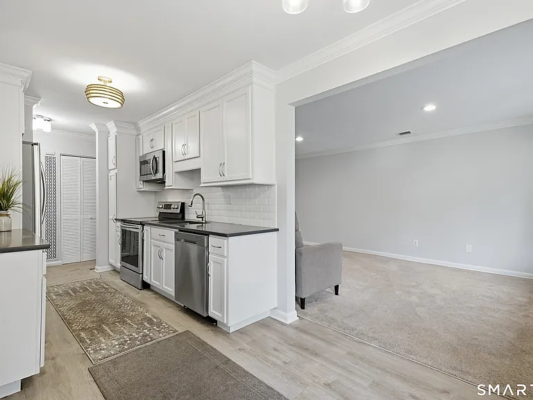 110 Southport Woods Dr #110 — Photo 7