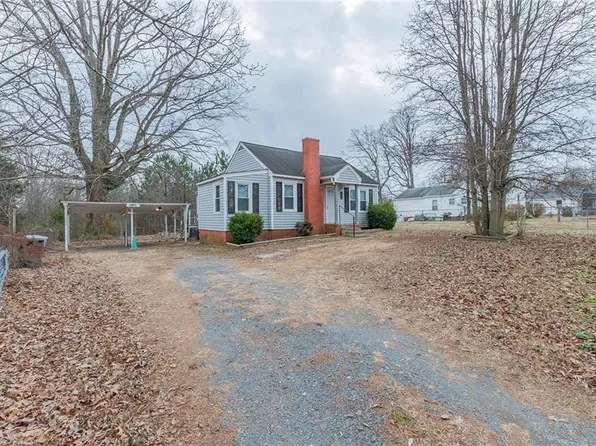 238 Underwood St, Asheboro, NC 27203