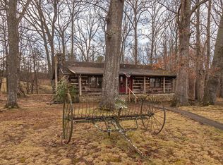 705 Wine Rd, Dandridge, TN 37725