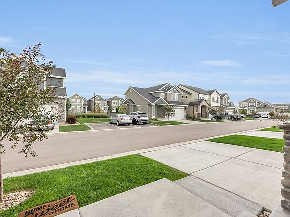 4th image of 2410 N 3370 W