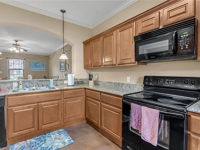 3321 General Pkwy — Photo 8