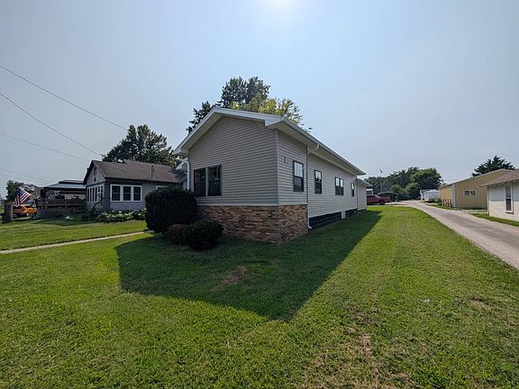 2nd image of 1007 15th St