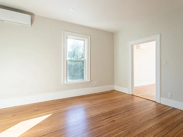 18 Fitzhenry Sq #2 — Photo 9