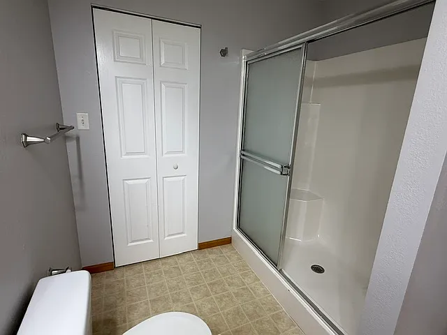 2254 Wellington Dr — Photo 13