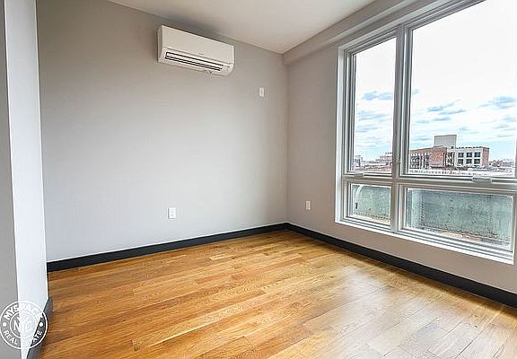 2nd image of 1169 Myrtle Ave #5B