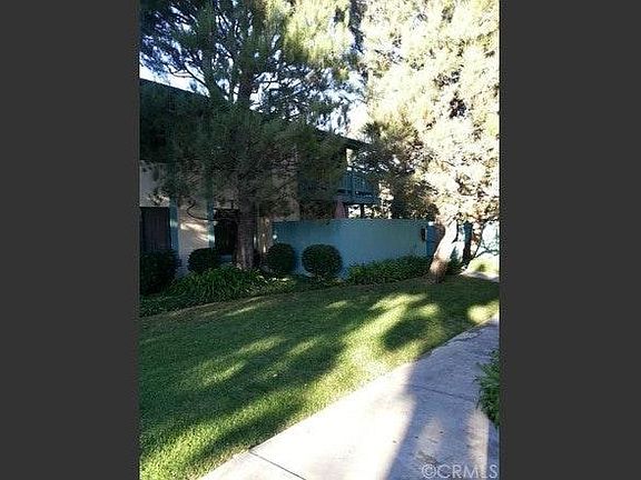 5th image of 20405 S Vermont Ave Unit 4