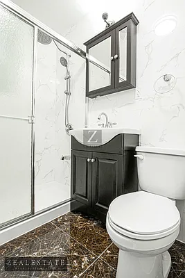 Rented by ZealEstate Group Inc | media 14