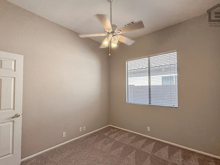 5946 W Sack Dr — Photo 21