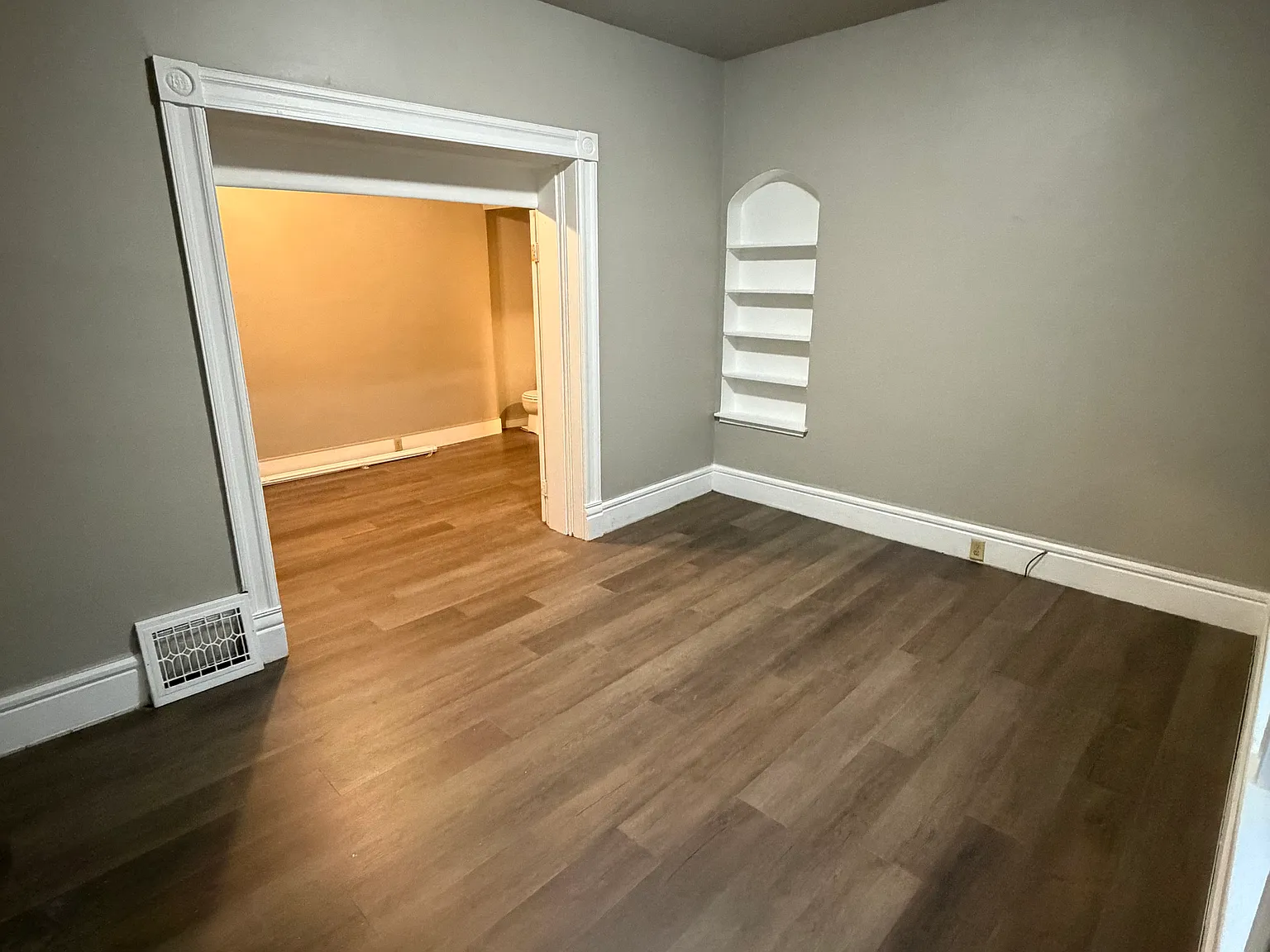 1 bed, $1,100 — Photo 3