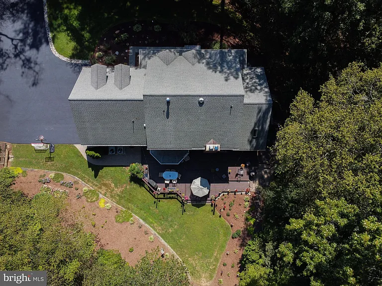 6601 Colchester Rd — Photo 75