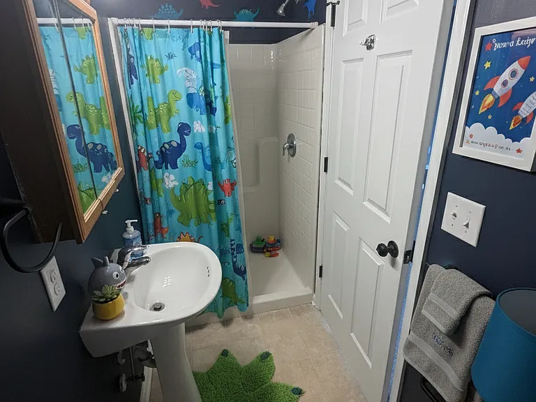 550 Riverside Dr #502 — Photo 8
