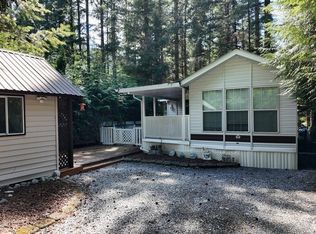 35 Branch Cir, Deming, WA 98244