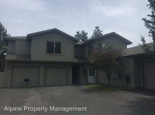 1121 NE Hidden Valley Dr, Bend, OR 97701