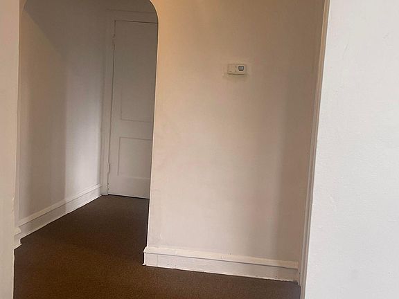 4th image of 8113 S Jeffery Blvd #2