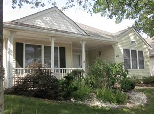 217 N Pondview Blvd, Monroe Township, NJ 08831