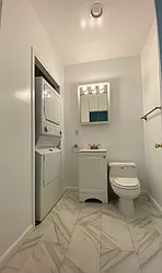 Rented by La Seven Inc.