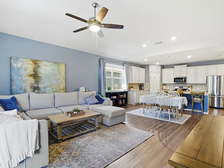 12943 Staubach Way — Photo 5