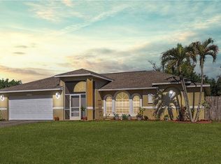 17565 Phlox Dr, Fort Myers, FL 33967